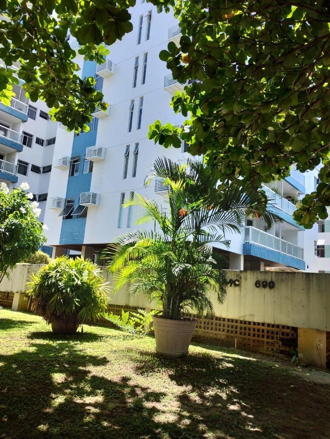 Apartamento Amplo A 700 Metros Da Praia Recife Luaran gambar